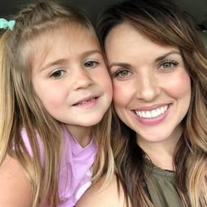 Meet your Posher, Abigail